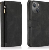 Casemania Hoesje Geschikt voor Apple iPhone 13 Zwart - Luxe Portemonnee Book Case met Rits & Extra Vakken