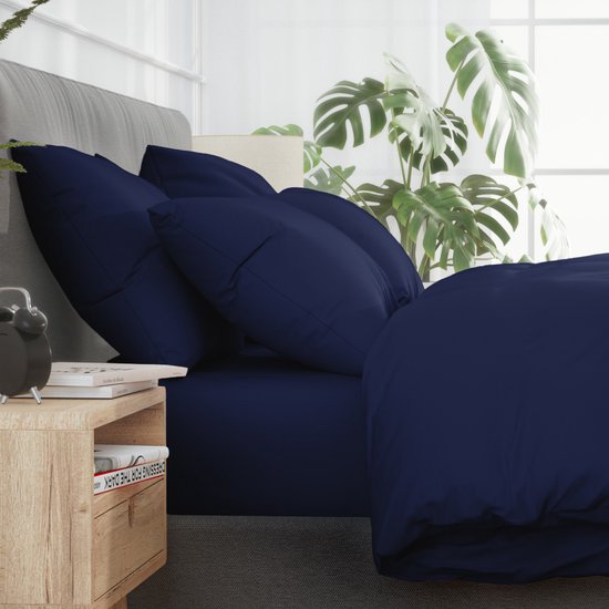Nordic Paradise - Housse de couette en satin de Katoen de Luxe 200x220 cm + 2 taies d'oreiller 60x70 cm avec fermeture éclair fine - Blauw Marine foncé