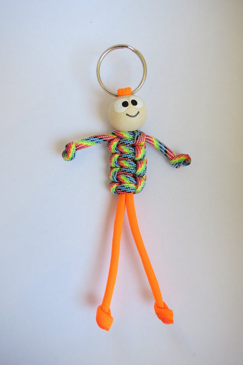 Gelukspoppetje Regenboog Licht Neon Oranje Sleutelhanger