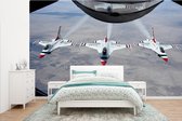 Behang - Fotobehang Vliegtuig - Straaljager - Aardbol - Breedte 385 cm x hoogte 240 cm