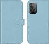 Selencia Hoesje Geschikt voor Samsung Galaxy A52 (4G) / A52s / A52 (5G) Hoesje Met Pasjeshouder - Selencia Echt Lederen Bookcase - Lichtblauw