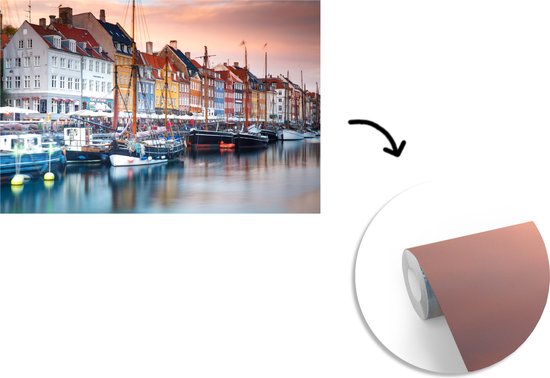 Papier peint Papier peint photo en vinyle - Les maisons de Nyhavn sous un ciel coloré largeur 330 cm x hauteur 220 cm - Tirage photo sur papier peint (disponible en 7 tailles)
