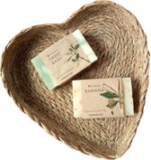 Floz Design cadeau hartvorm - mandje met zeep - cadeau moederdag, valentijn, juffendag - fairtrade