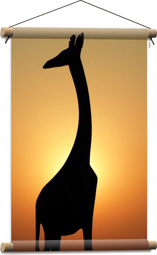 WallClassics - Textielposter - Silhouet van Giraffe bij Feloranje Lucht - 40x60 cm Foto op Textiel