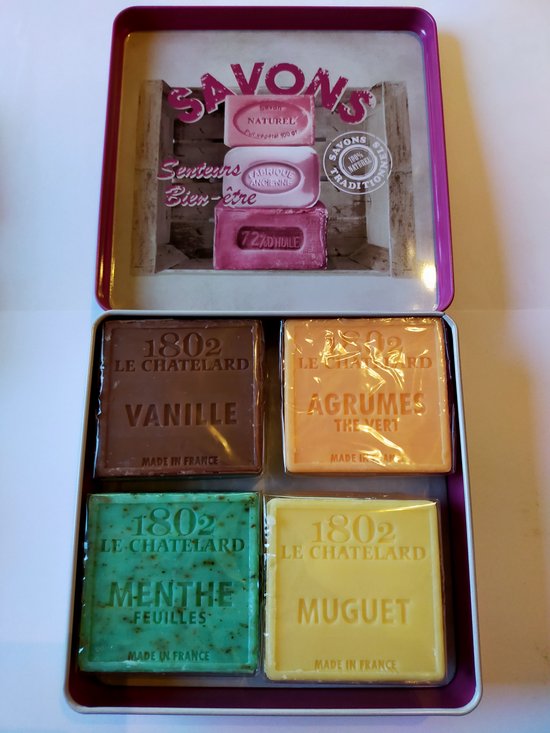Metalen zeepblik vierkant met opdruk Savons rose met 4 palmolie vrije zepen in de geuren vanille-lelies van dalen-menthol-citrus – Vintage voorraadblik – Franse handzeep – Marseille zeep Marseillezeep