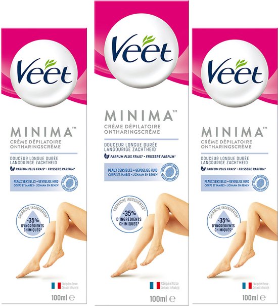 Drie identieke verpakkingen van Veet Minima ontharingscrème naast elkaar. Roze en wit design met Veet logo, afbeelding van benen, en tekst '-35% chemische ingrediënten'. Inhoud 100ml per stuk.