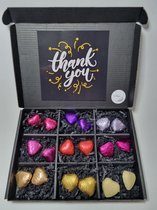 Hartjes Box met Chocolade Hartjes & Mystery Card 'Thank You' met persoonlijke (video) boodschap | Valentijnsdag | Moederdag | Vaderdag | Verjaardag | Chocoladecadeau | liefdevol cadeau