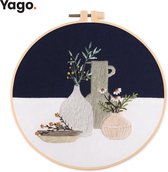 Yago Pottenparade met Bloemen - Borduurpakket | Starterskit | Alles inbegrepen | Patroon | Borduurring | Borduurgaren | Voor volwassen | Creatief | Hobby | Borduren | Ontstressen | Borduurset