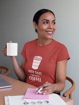 Shirt - Good days start with coffee - Wurban Wear | Grappig shirt | Koffie | Unisex tshirt | Koffiezetapparaat | Koffiebonen | Wit, Rood & Zwart