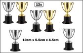 12x Kampioens beker zilver en goud - Hoogte 10cm - PVC - trofee kampioen festival winnaars bekers 1e 2e 3e