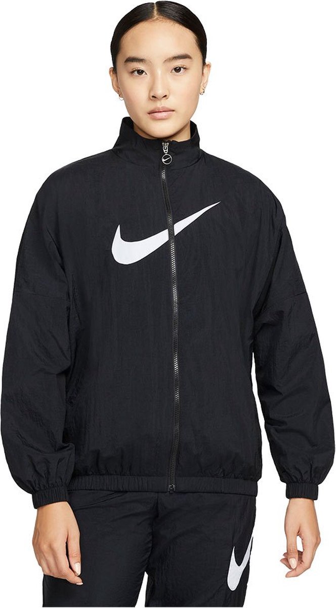 NIKE Sportswear Essential Woven Jasje Dames / M Zwart