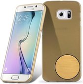 Cadorabo Hoesje geschikt voor Samsung Galaxy S6 EDGE in GOUD - Beschermhoes van flexibel TPU silicone Case Cover in Brushed design