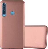 Cadorabo Hoesje geschikt voor Samsung Galaxy A9 2018 in METALLIC ROSE GOUD - Beschermhoes gemaakt van flexibel TPU silicone Case Cover