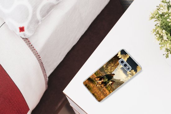Coque Samsung Galaxy S10e - Cheval - Cavalier - Nature - Coque de téléphone en Siliconen
