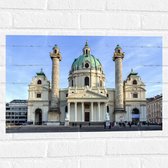 WallClassics - Muursticker - Karlskirche Kerk in Oostenrijk - 60x40 cm Foto op Muursticker