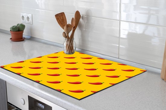 KitchenYeah® Inductie beschermer 78x78 cm - Patroon van hete pepers - Kookplaataccessoires - Afdekplaat voor kookplaat - Inductiebeschermer - Inductiemat - Inductieplaat mat