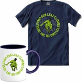 Run , Leap and Climb | Free Running - Free Runner - T-Shirt met mok - Unisex - Navy Blue - Maat L