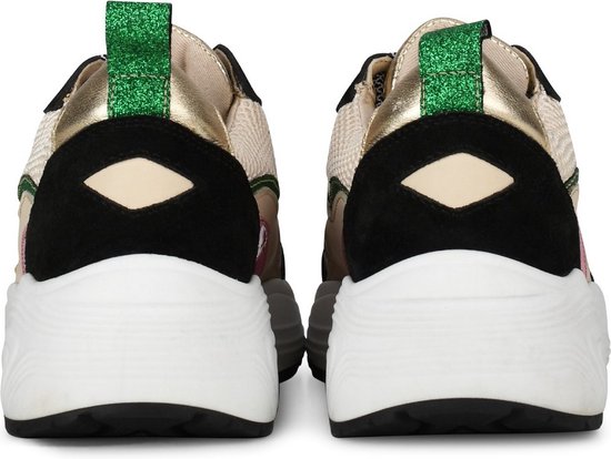 Arrière de baskets pour femme avec maille beige, daim noir et accents rose et vert. Détails dorés métalliques.