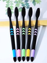 5 stuks tandenborstels zwart - multicolor
