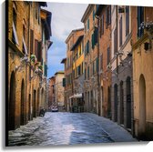 WallClassics - Canvas - Klein Straatje - Italië - 100x100 cm Foto op Canvas Schilderij (Wanddecoratie op Canvas)