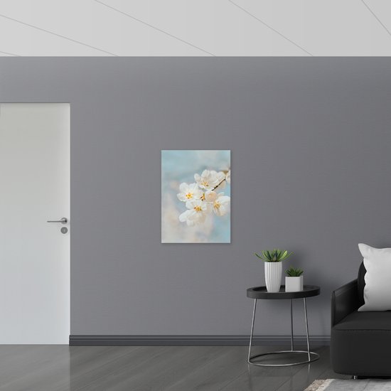 WallClassics - Dibond - Bloem de Sakura Witte - 60x80 cm Photo sur Aluminium ( Décoration murale en métal)