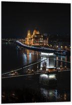 WallClassics - Dibond - Kettingbrug in Hongarije - 60x90 cm Foto op Aluminium (Met Ophangsysteem)