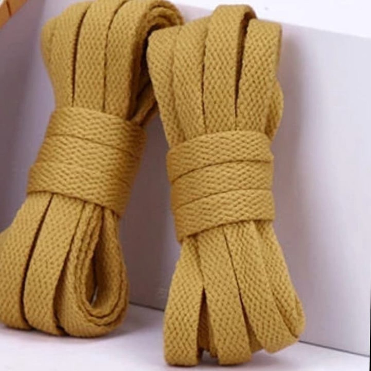 SJIZLL® Veters geschikt voor sneakers - geel bruin - yellow brown - 130cm - veter - laces - platte veter