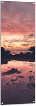 WallClassics - Tuinposter – Klein Meer voor Grote Oceaan tijdens Ondergaande Zon - 50x150 cm Foto op Tuinposter (wanddecoratie voor buiten en binnen)