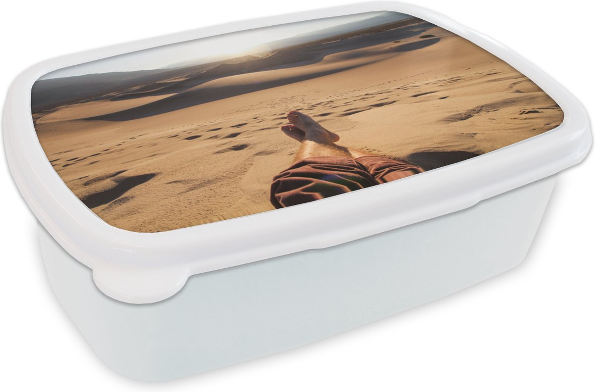 Broodtrommel Wit - Lunchbox - Brooddoos - Amerika - Zand - Voeten - 18x12x6 cm - Volwassenen