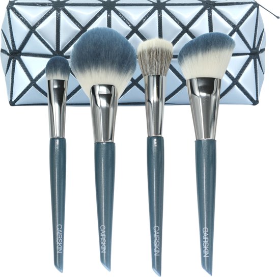 CAIRSKIN Cadet Blue Brush Set - 4 Classic Face Bushes for Professional Makeup - Visagie Kwastenset voor Gezicht & Ogen - Inclusief CAIRSKIN Beauty Bag - CAIRSKIN