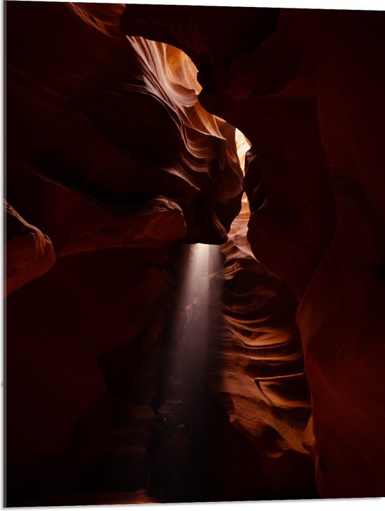 WallClassics - Acrylglas - Ravijn Upper Antelope Canyon met Zonlicht - 60x80 cm Foto op Acrylglas (Met Ophangsysteem)