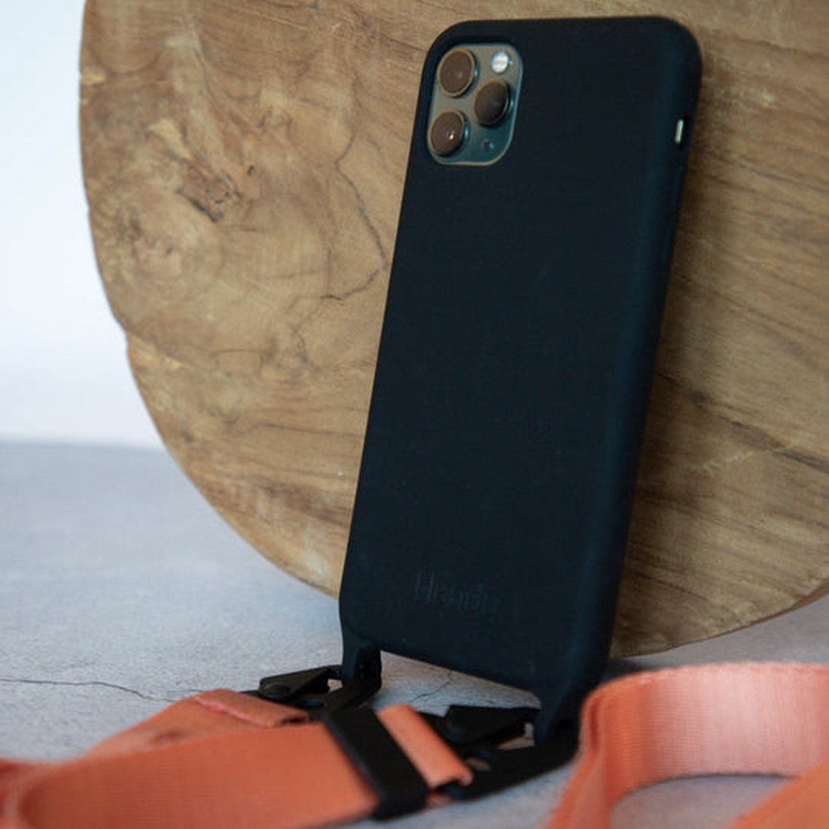 Hendy telefoonhoesje met koord - Switch - Coral - iPhone 14