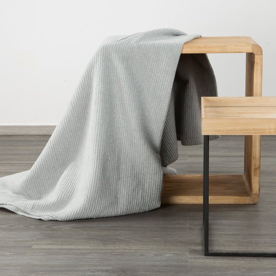 Oneiro’s Luxe Plaid AMBER licht grijs - 150 x 200 cm - wonen - interieur - slaapkamer - deken – cosy – fleece - sprei