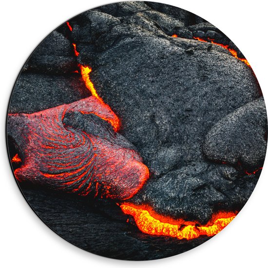 WallClassics - Dibond Muurcirkel - Brandend Magma bij Vulkaan - 30x30 cm Foto op Aluminium Muurcirkel (met ophangsysteem)