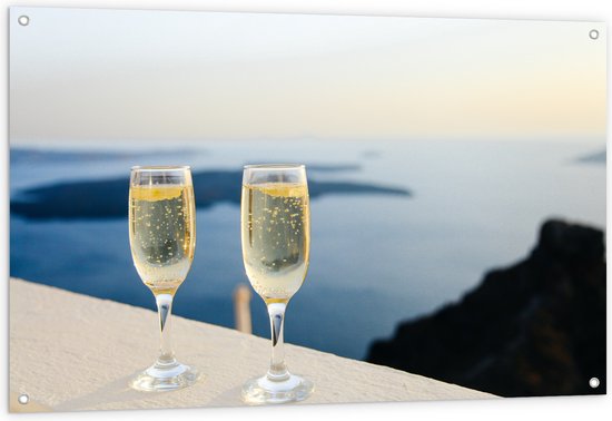 WallClassics - Tuinposter – Champagne Glazen - 120x80 cm Foto op Tuinposter  (wanddecoratie voor buiten en binnen)