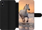 Bookcase Geschikt voor iPhone XS Max telefoonhoesje - Paarden - Zon - Zee - Strand - Dieren - Met vakjes - Wallet case met magneetsluiting