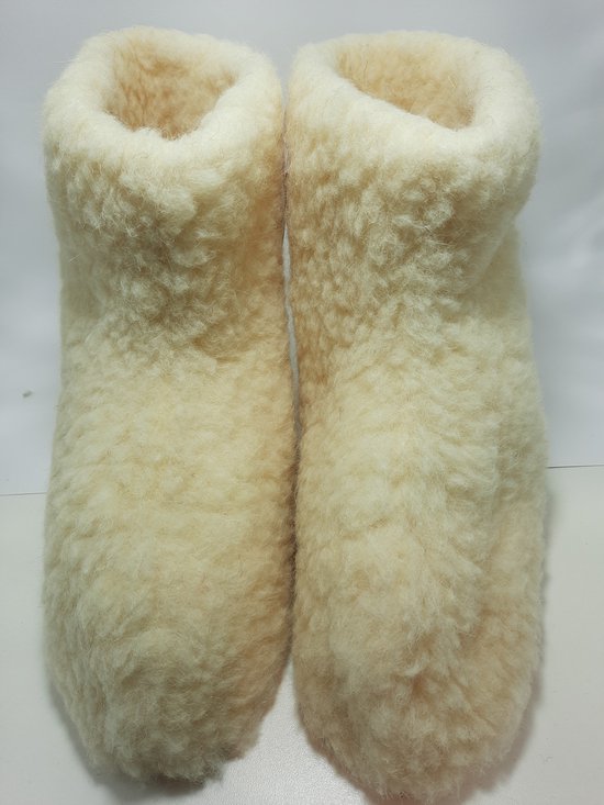 Schapenwollen sloffen Wit/Creme maat 39 100% natuurproduct comfortabele nieuwe luxe sloffen direct leverbaar handgemaakt - sheep - wool - shuffle - woolen slippers - schoen - pantoffels - warmers - slof -