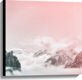 WallClassics - Canvas  - Roze Lucht boven Wolken en Bergen - 60x60 cm Foto op Canvas Schilderij (Wanddecoratie op Canvas)
