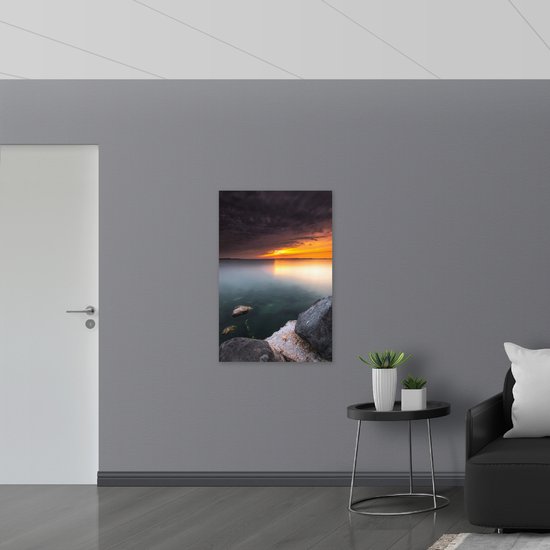 WallClassics - Drapeau - Ciel Oranje sur lac - Photo sur drapeau polyester 70 x 105 cm