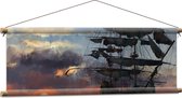 WallClassics - Textielposter - Groot Piratenschip op Zee met Zon - 90x30 cm Foto op Textiel