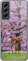 Geschikt voor Samsung Galaxy S21 FE hoesje - Hert - Roze - Bloesem - Siliconen Telefoonhoesje