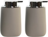Items - Zeeppompje/dispenser - 2x stuks - Kunststeen - Taupe/beige - 9 x 14 cm