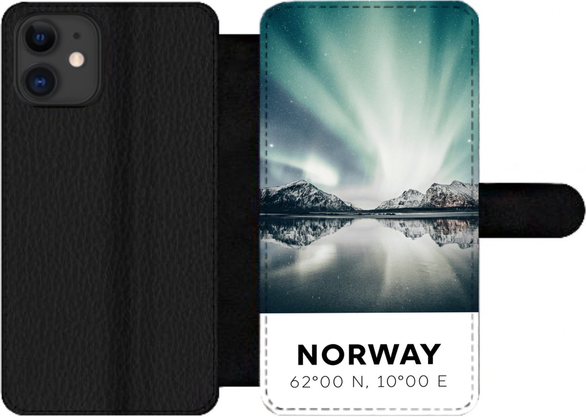 Telefoonhoesje Geschikt voor iPhone 12 Pro Max telefoonhoesje - Noorwegen - Noorderlicht - Meer - Met vakjes - Wallet case met magneetsluiting