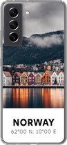 Geschikt voor Samsung Galaxy S21 FE hoesje - Noorwegen - Scandinavië - Bergen - Winter - Siliconen Telefoonhoesje