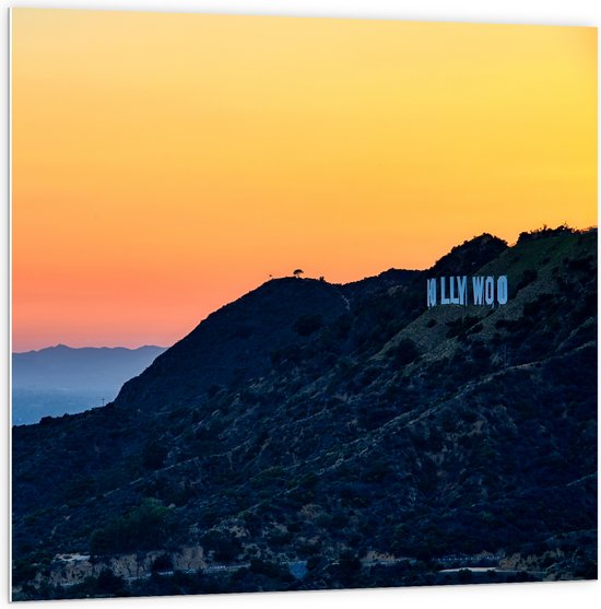 WallClassics - PVC Schuimplaat - Hollywood Sign met Zonsondergang - 100x100 cm Foto op PVC Schuimplaat (Met Ophangsysteem)