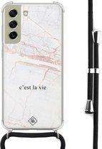 Casimoda® hoesje met koord - Geschikt voor Samsung S21 FE - C'est La Vie - Afneembaar koord - Siliconen/TPU - Bruin/beige