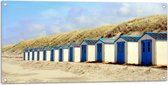 WallClassics - Tuinposter – Blauw met Witte Strandhuisjes - 100x50 cm Foto op Tuinposter  (wanddecoratie voor buiten en binnen)