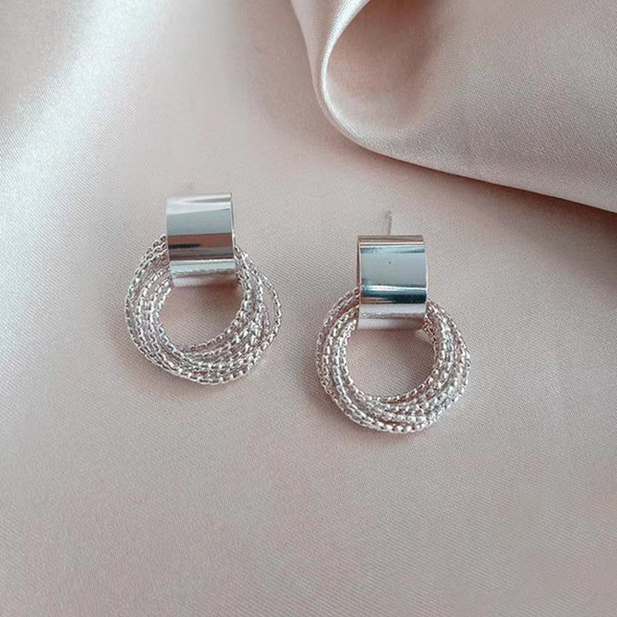 Gading® dames oorbellen - RVS oorhanger met 8 rondjes-zilver-16mm*23mm