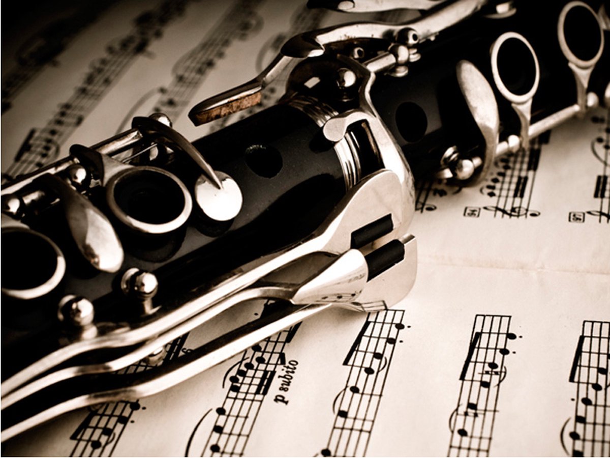 Fotobehang - Clarinet and music notes.