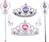 Het Betere Merk - Prinsessen Speelgoed - Prinses accessoireset - 2 x Kroon (Tiara) - 2 x Toverstaf - Unicorn Hanger - Voor bij je Verkleedkleding - Roze - Paars